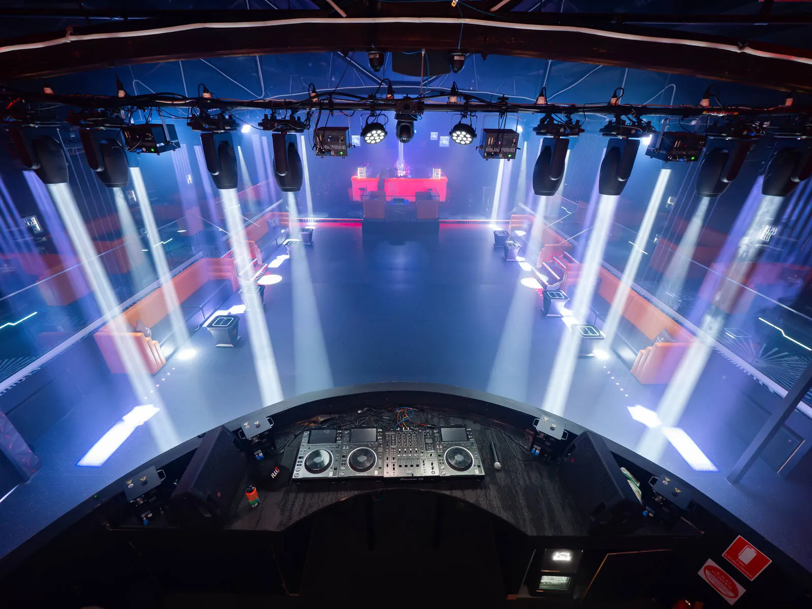 Eclipse — Main Room